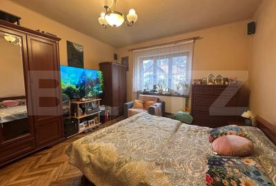 Apartament cu 3 camere decomandat, mobilat în Schei