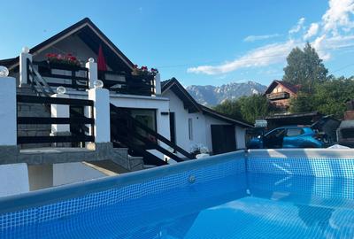 Casă individuală cu 11 camere în Cheia