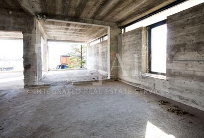 Vanzare casa. vila 7 camere | Arhitectura deosebita, Deschidere lac | Petricani - 24
