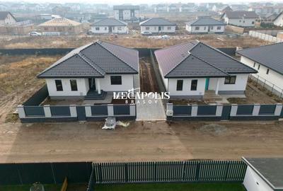 Casă individuală cu 4 camere în Tărlungeni