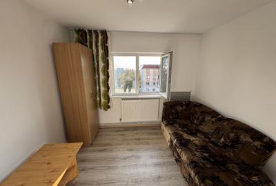Apartament 3 camere 60 mp bloc 1980 central Filipesti de Padure! - 5