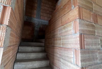 Casa individuala de 5 camere, 120 mp, 281 teren, semifinisat, zona Ioan rus - 6
