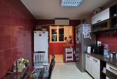 Apartament cu 4 camere - metrou Aparătorii Patriei - 7