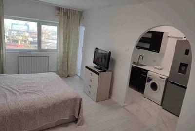 Garsonieră de vânzare cu vedere superbă către mare și port – zona Garii - 2