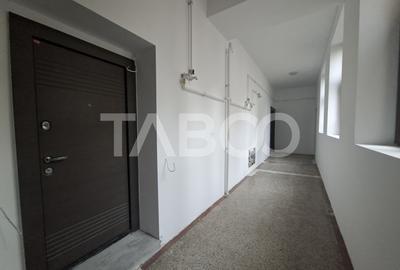 Apartament de vanzare 3 camere 3 bai zona centrala - predare la ALB - 9