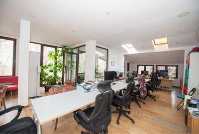 Vila de inchiriat | D+P+E renovata 2025 - 1