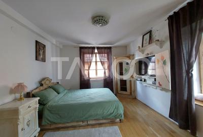 Casa de vanzare specific sasesc si atelier pret avantajos Cisnadioara - 7