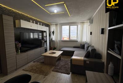 Apartament cu 3 camere semidecomandat, mobilat în Titan