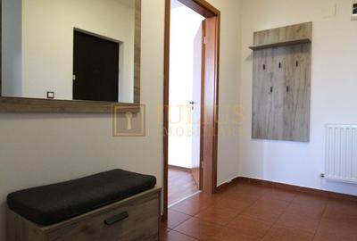 Aradului; decomandat, bucatarie inchisa. Parcare privata inclusa. - 16