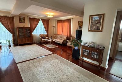 OPORTUNITATE! Casa cu 6 camere,300MP,Teren 1100mp,Finisaje LUX - 13