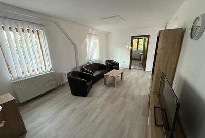 Apartament cu 4 camere semidecomandat în Turnișor