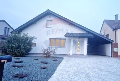 Casa la sol, complet mobilata si utilata de inchiriat, Westfield - 1