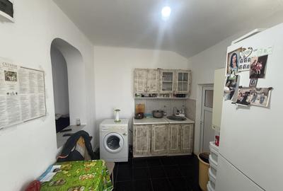 Apartament 2 cam in Vila etaj 1 + pod + curte 34 mp Campina - 8