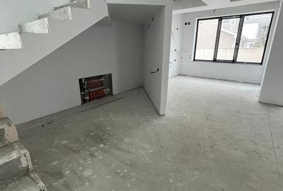 Casa duplex Palazu Mare cu vedere partiala lac - Comision 0% - 2