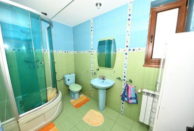 Vila spatioasa, pretabil pentru locuit/clinica, zona Micro 17 – Galati - 51