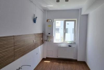 Apartament 3 camere, 55mp, balcon, parcare, Terra. - 1