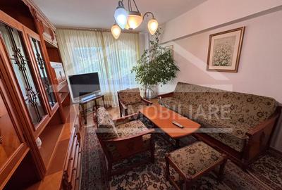 Apartament cu 3 camere decomandat în Cornișa
