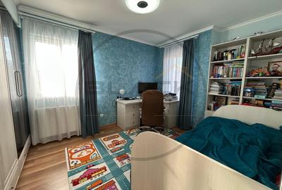 Apartament 4 camere in Vila, 2 parcari, 103 mp utili - 9