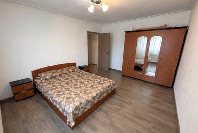 Apartament cu 2 camere decomandat, mobilat în Nicolina