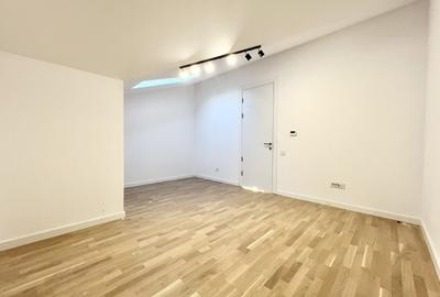 SUPERB / PARTIAL MOBILAT / GRADINA - 36