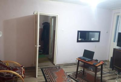 Apartament 2 camere Tiglina3  parter/4 ,centrala ,Balcon 52 000 euro - 2