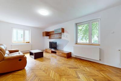 De închiriat: apartament 4 camere pe 2 nivele - 1