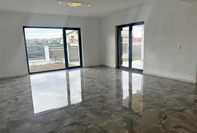 Casa individuala Cristian incalzire in pardoseala si garaj - 6