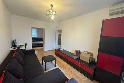 Apartament cu 2 camere semidecomandat, mobilat în Floreasca