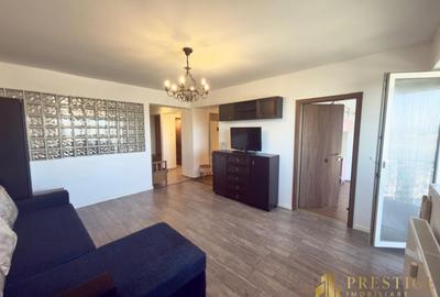 Apartament cu 3 camere, mobilat în Nufărul