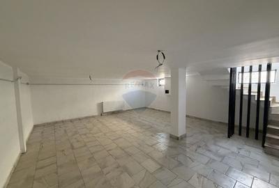 Casă / Vilă Golesti - 20