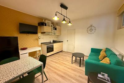 Apartament cu 4 camere decomandat, mobilat în Universitate