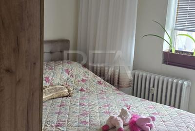 3 camere, et 7/10, bloc 1979, 74 mp-Pacii, Str Barsanesti - 2
