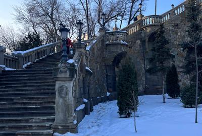 Apartament cu 3 camere Ultracentral – Râpa Galbenă + Garaj și Boxă intabulată - 1