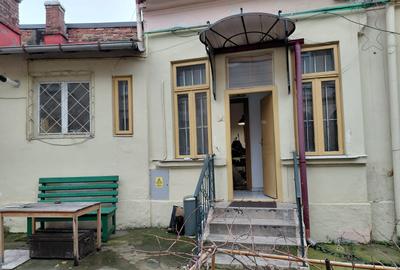 Piata Sfantul Stefan-Corp de casa, parter, teren in proprietate 60 mp - 2