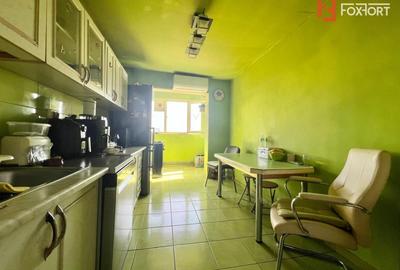 Apartament cu 4 camere semidecomandat, mobilat în Olimpia-Stadion