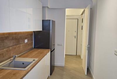 NOU / SUPERB /  MOBILAT SI UTILAT - 10