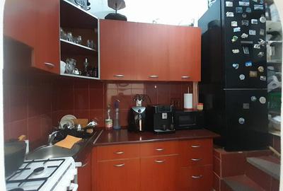 Apartament la casă cu 2 camere, suprafață utilă 64 mp, zona centrală - 5