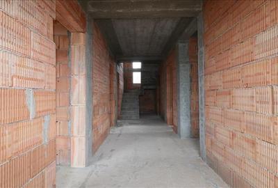 Casa cu 8 camere, 900 mp teren, la rosu in Rediu - 8