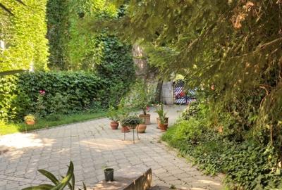 Casa in Cartierul Armenesc - curte individuala - 1