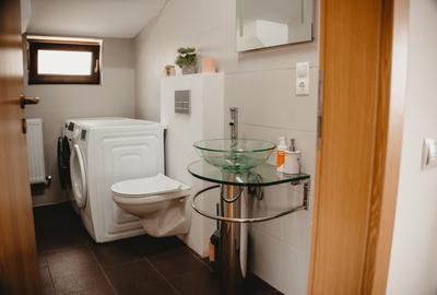 Casă individuală de vânzare | 4 camere | 3 băi | Teren 565 mp - 12