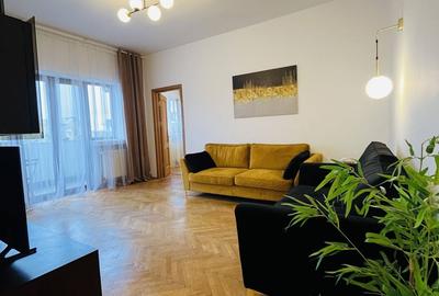 Apartament 4 Camere, Centrala Proprie , Metrou Universitate - 1