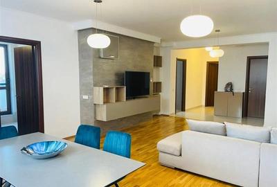 Apartament cu 4 camere decomandat, mobilat în Băneasa