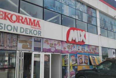 Spațiu comercial, de 1,000 mp, în Voluntari