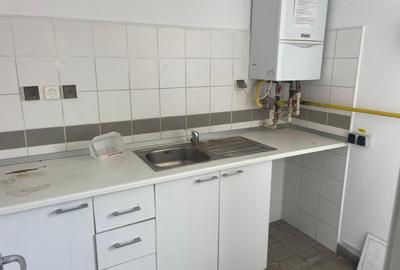 SPAȚIU DE BIROURI DE ÎNCHIRIAT - ACCES DIRECT DIN DN1, PARTER, TOATE UTILITĂȚILE - 7
