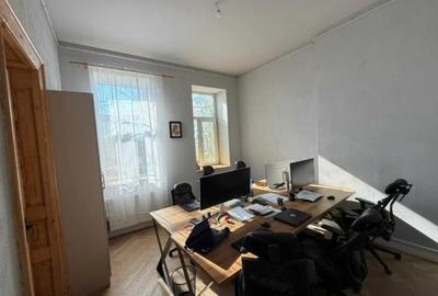 Piata Ovidiu (Centrul Vechi), SPATIU IDEAL BIROURI, 146 mp., 5 camere - 3