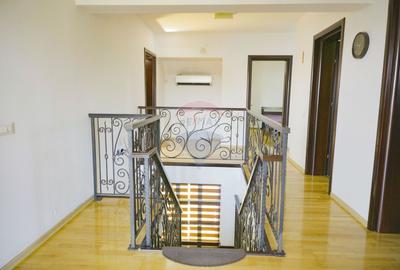 Casă individuală cu 7 camere în Girov