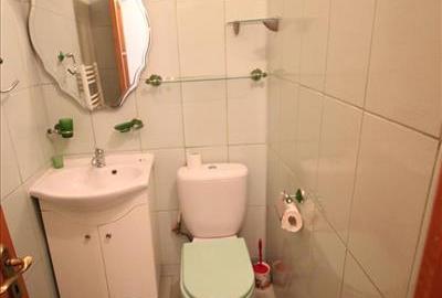 Ultracentral - apartament 3 camere decomandate - etaj 1 - mobilat utilat - 17