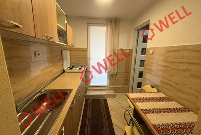 Casă cu 2 niveluri de vânzare în Mărtineni, la drumul principal! - 8