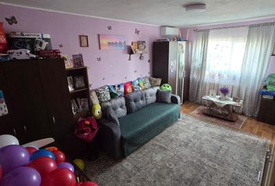 Dacia, apartament 2 camere decomandat et.4 - 18
