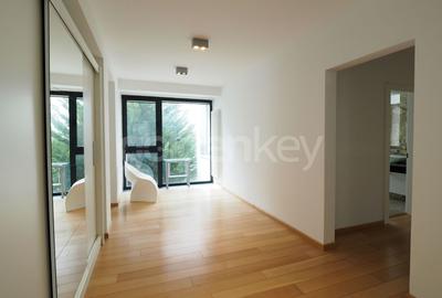 Vila minimalista pe o strada selecta si linistita - 21